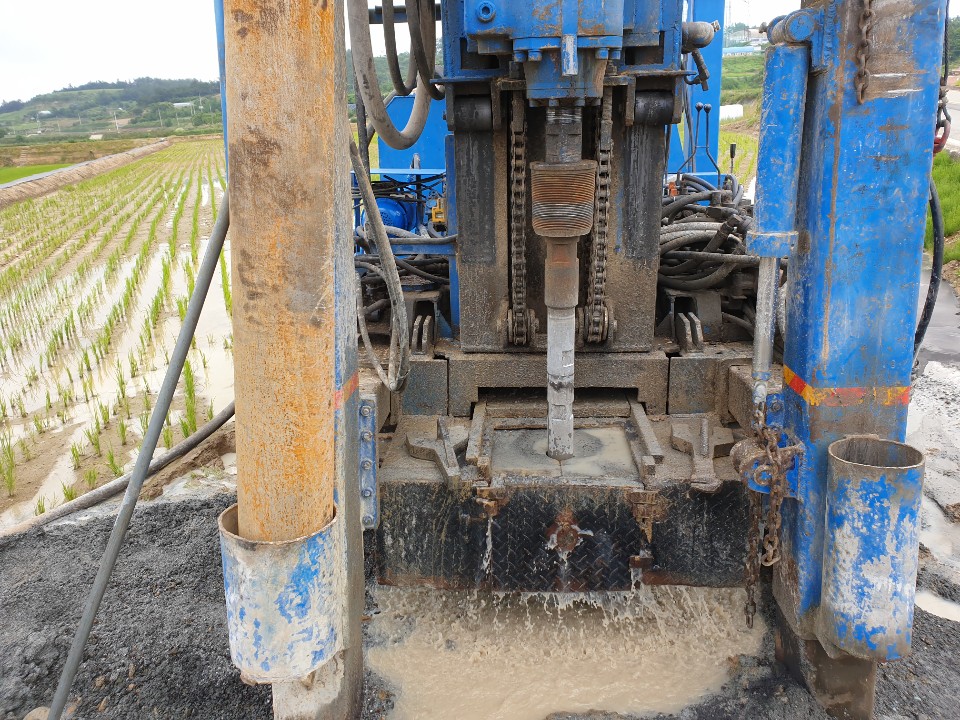 1948697120_0qVwk4cj_e2403f0c6f5fac83c7096af7c6c7117503ef3e53.jpg 이미지크게보기