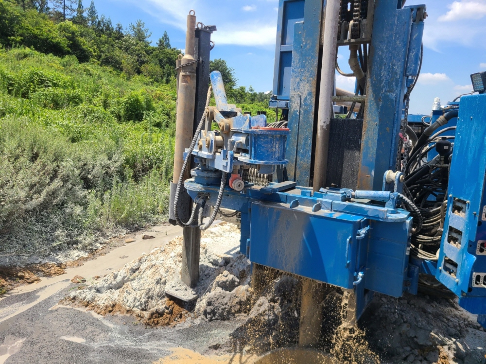 1948697120_kcwa0JBU_483e0ce501fc81b4d527fa40bc2b5e6b7cb0611a.jpg 이미지크게보기