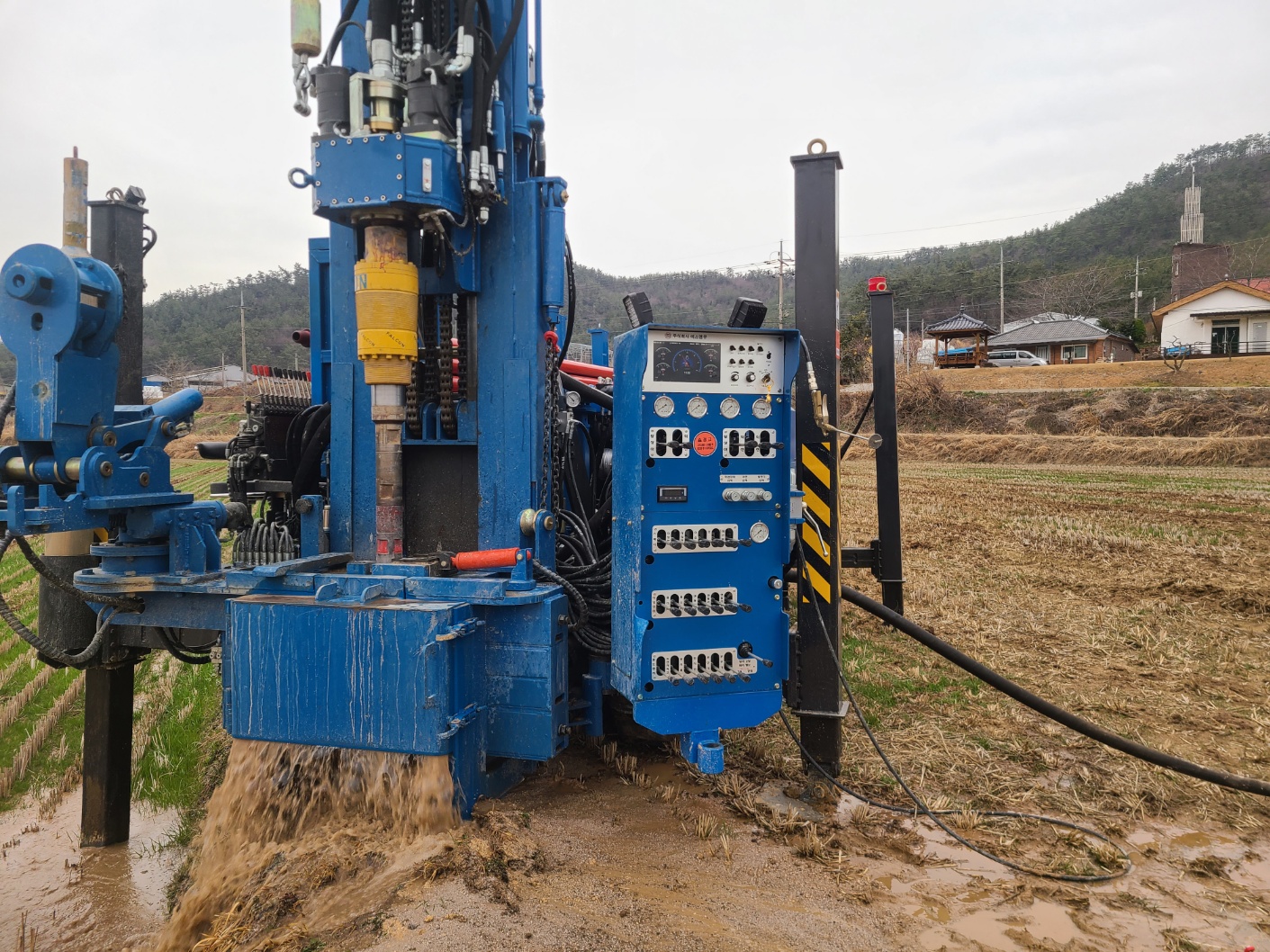 1948697120_kzDRrKvU_6b45f6779e0c9e95844963e83d3bd28826b4f61e.jpg 이미지크게보기