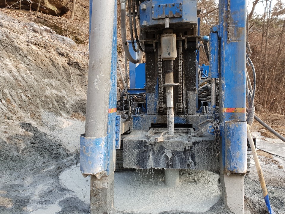 2000769928_QzhAnbeM_6e4f3d8e27e943b6dfa4dc33588fd360c1653a53.jpg 이미지크게보기