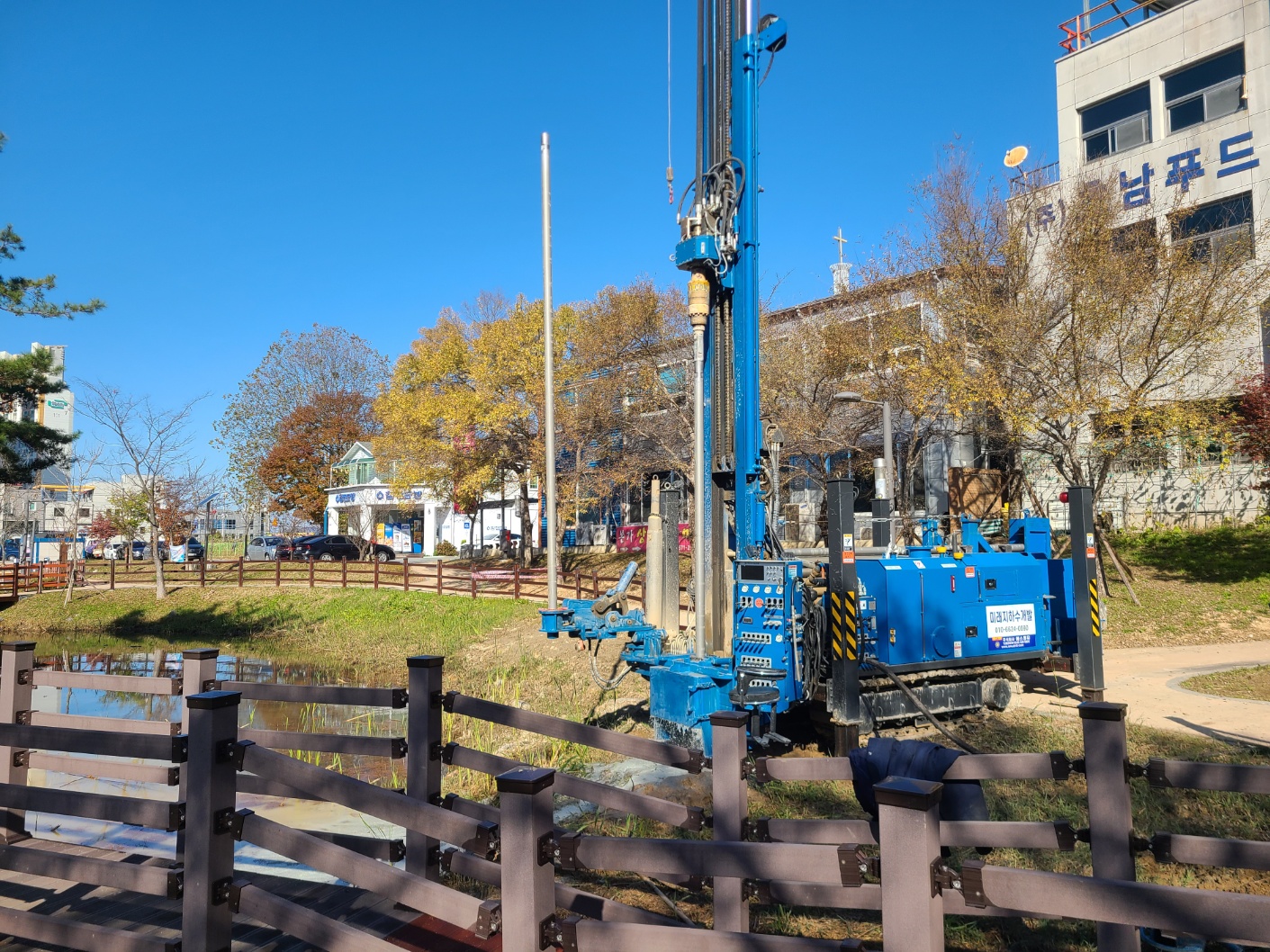 3695294320_1AF3dxvm_bc10d8c790ef6767792b7f28408eb58dd3d49e1a.jpg 이미지크게보기