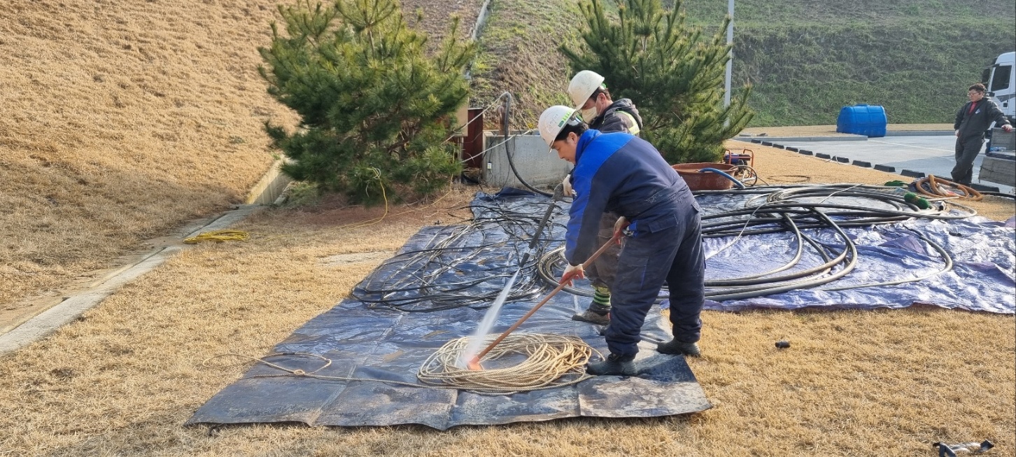 3695294320_76b4KGon_8b2ce3a84743006f752ab6733e0fbcd4ab640a0e.jpg 이미지크게보기