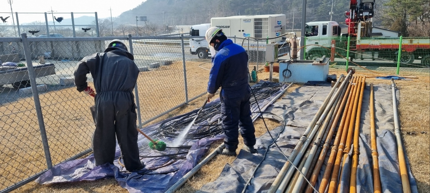 3695294320_Q3FMwJkf_2cfcacc658d3b8d3f72921889ddc89ea5ee4c5d8.jpg 이미지크게보기