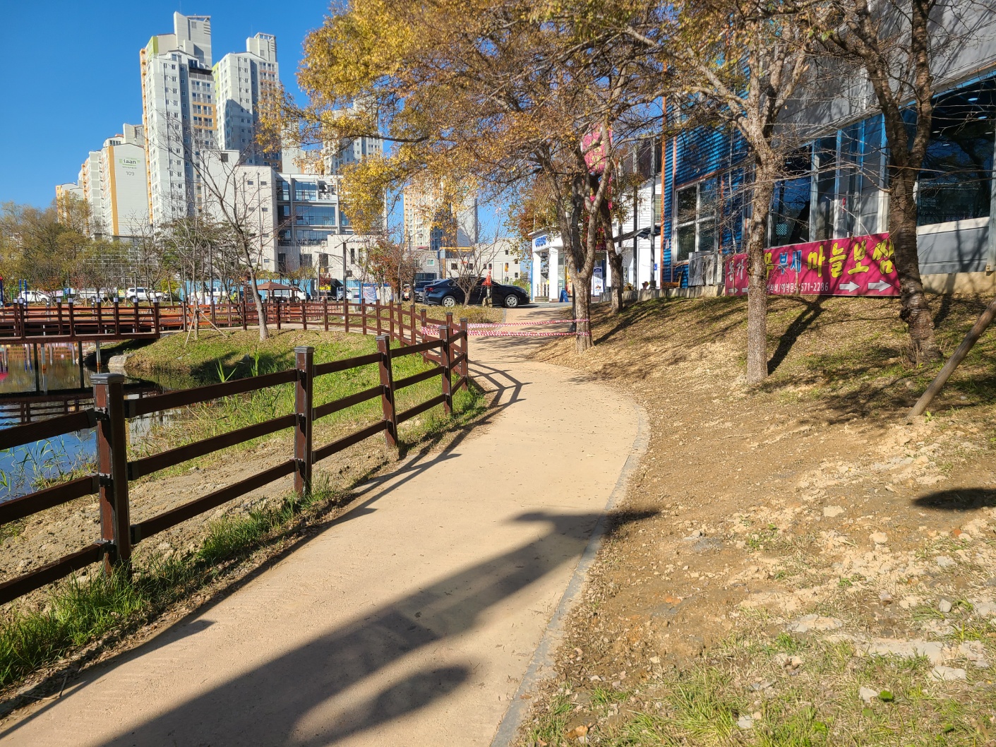 3695294320_X1JMRVjD_204a267542cd7af53798f538f96c93457b56a609.jpg 이미지크게보기