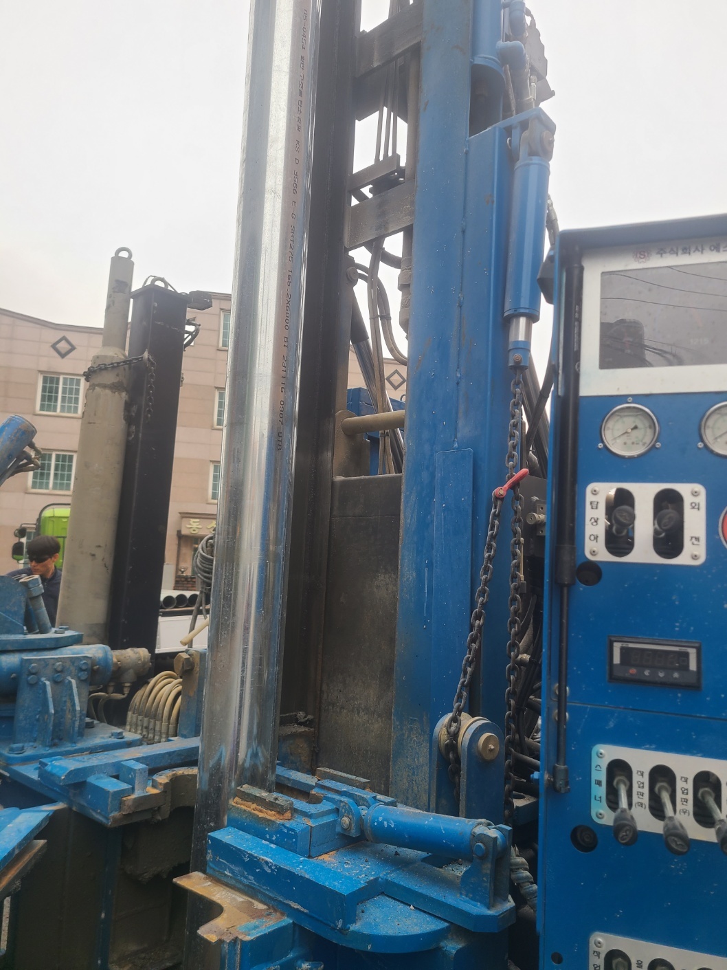 3695294320_e73TE0kX_bb8d2b61fe7e67e04693ce5fdcac47a94dd22ce7.jpg 이미지크게보기